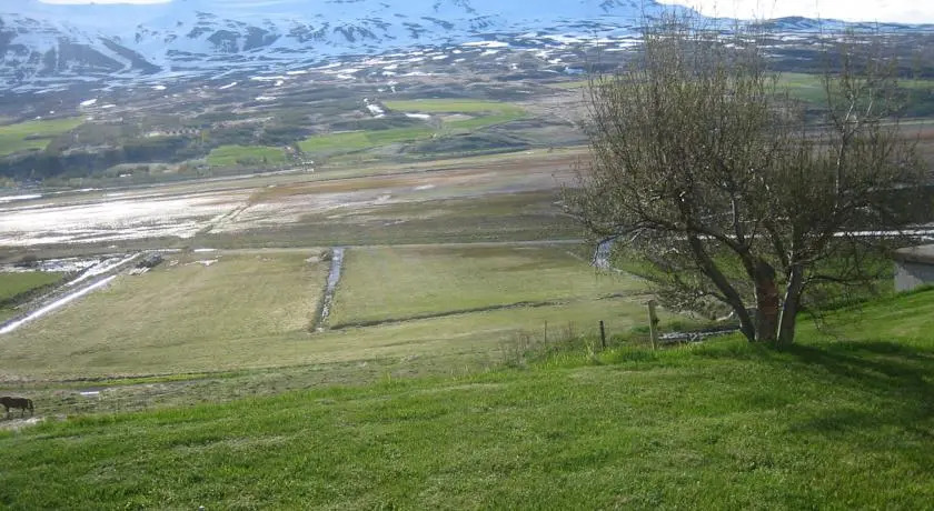 Ytra Laugaland