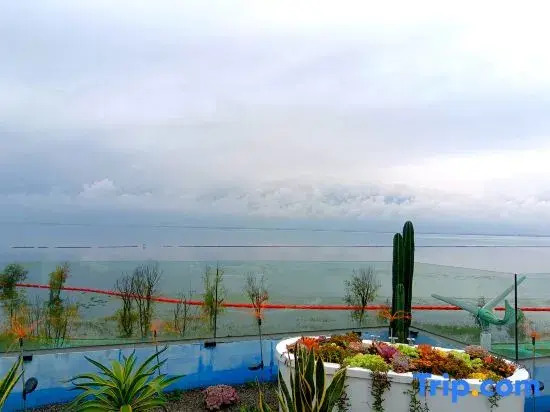 Fanhua Sea View Resort Homestay (Dali Erhai Branch)