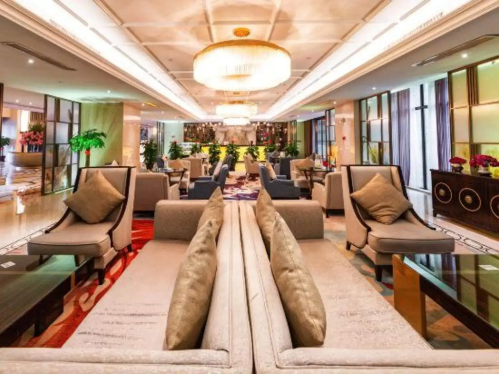 Ruili Bund Hotel