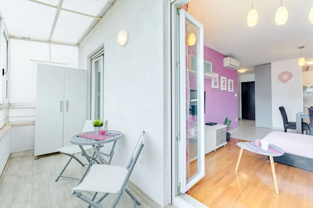 Mountain View Apartment