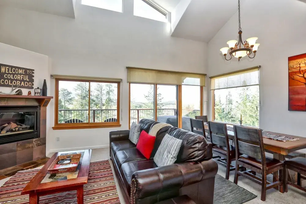Condo on Shuttle Route 3 Bedrooms 4 Bathrooms Condo