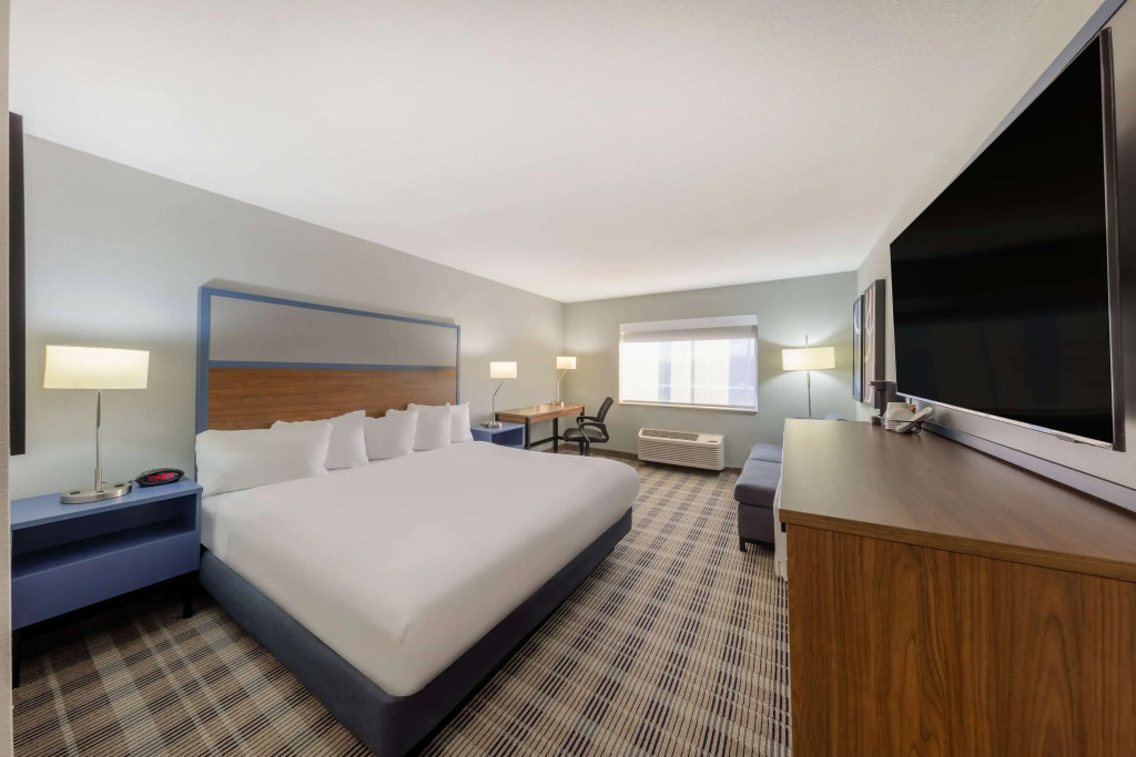 AmericInn by Wyndham Duluth