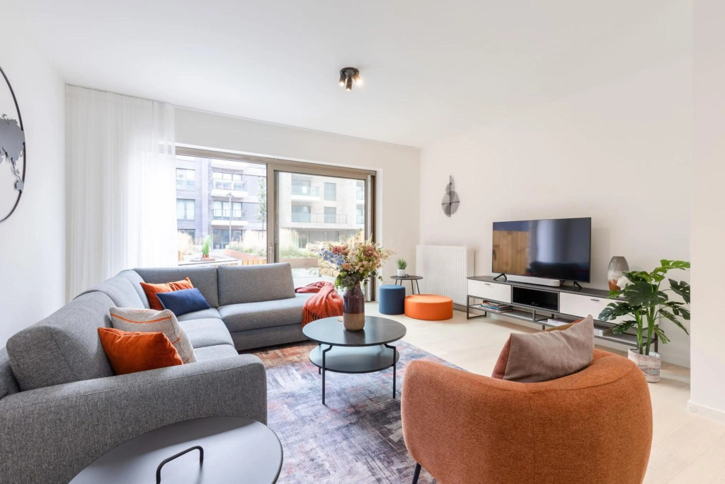 Brand new holiday home with high-end finishing and private parking space, at a stones throw from the beach