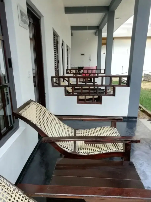 Sea Shells Inn Arugambay