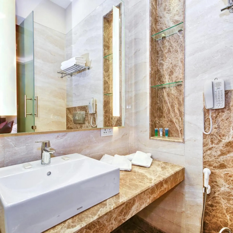 Hotel LaSagrita,Sunder Nagar