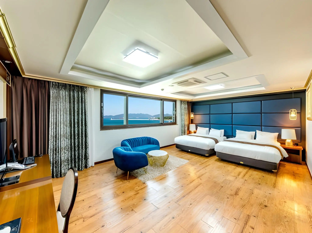 HS Tourist Hotel