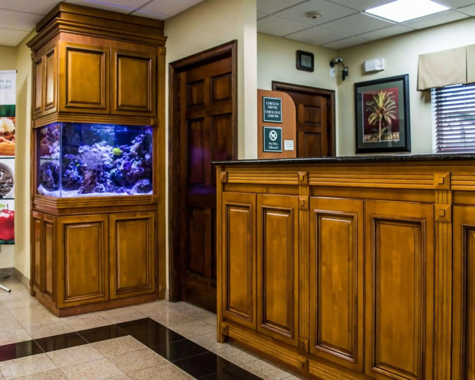 Quality Inn Tampa Airport - Cruise Port