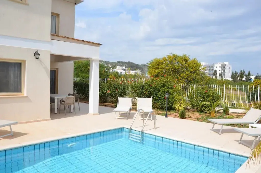 Anthorina Villa 8