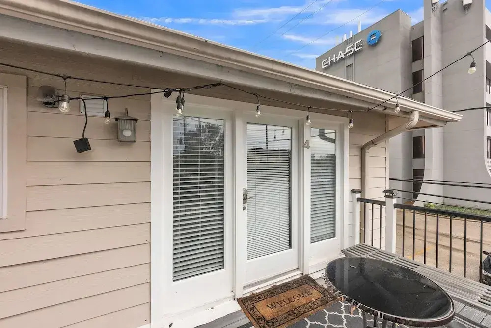 Comfy Apt 4 In Historic Museum District 1 Bedroom Duplex