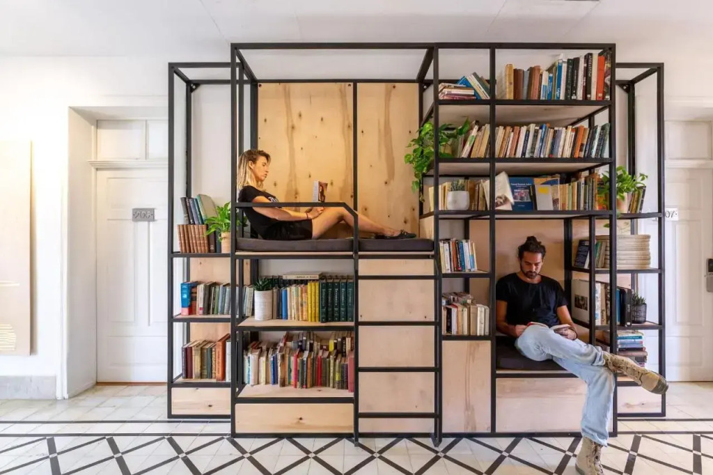 THE GUTMAN TLV - Neve Tzedek