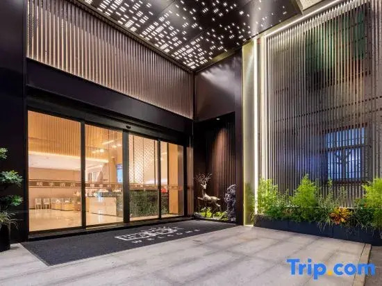 Warm Season Selection Hotel (Shantou Waisha Bridge Branch)