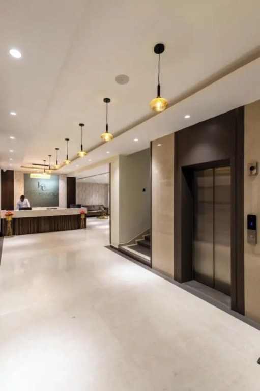 Hotel Kingsway Continental , Raipur