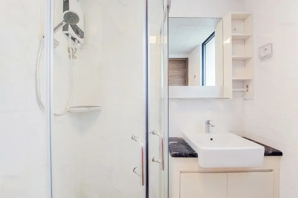 Spacious And Homey 3Br At Sky House Bsd Apartment