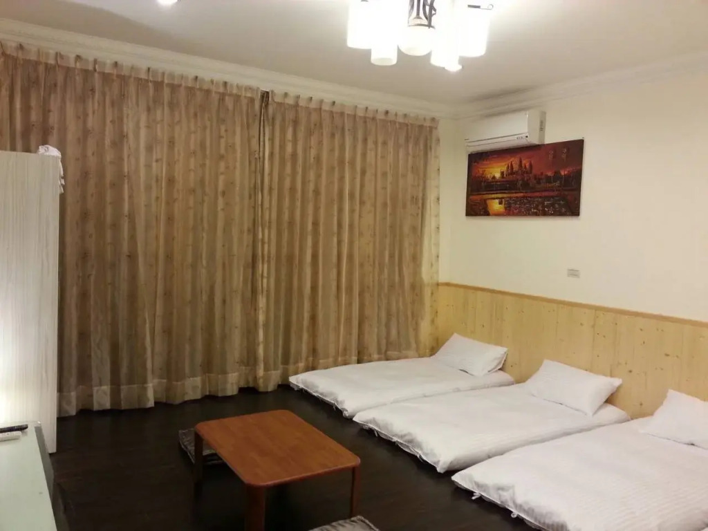Fall in love Karuizawa Hostel