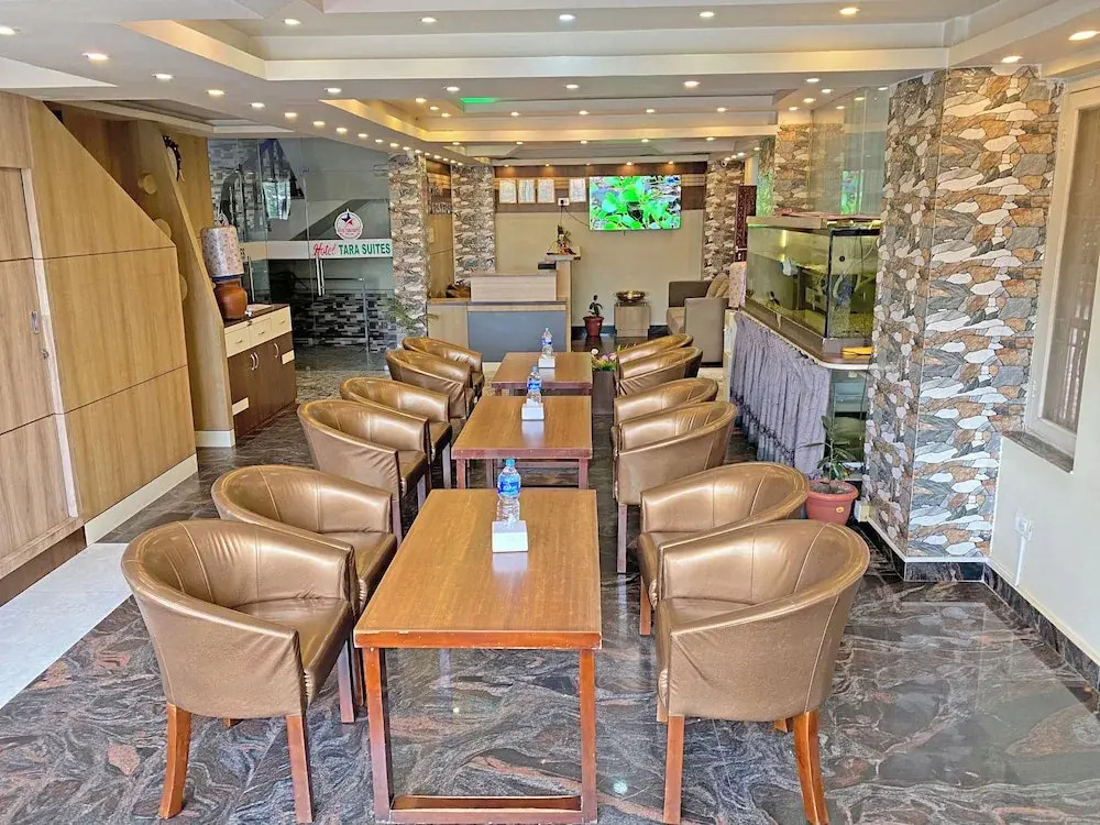 Hotel Tara Suites