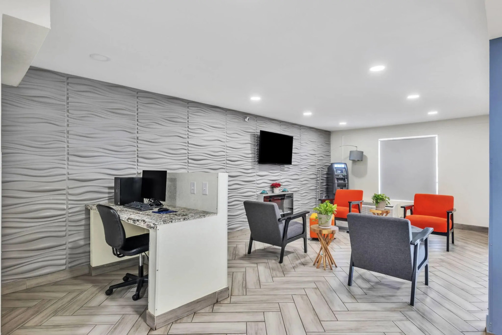 Super 8 by Wyndham Morganton