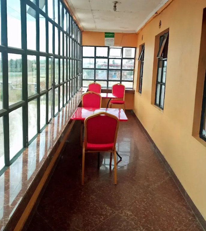 Rene Bistro Hotel