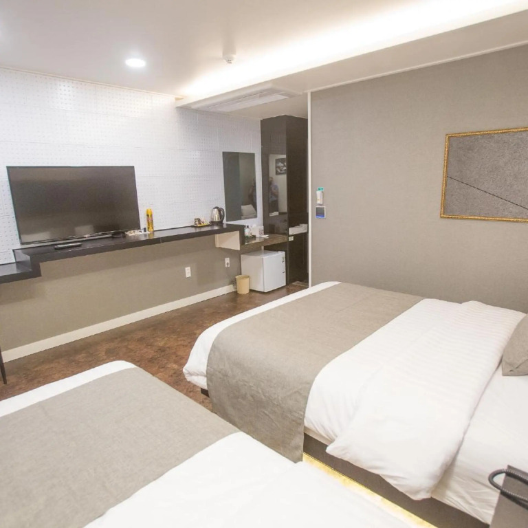 Major Hotel 2