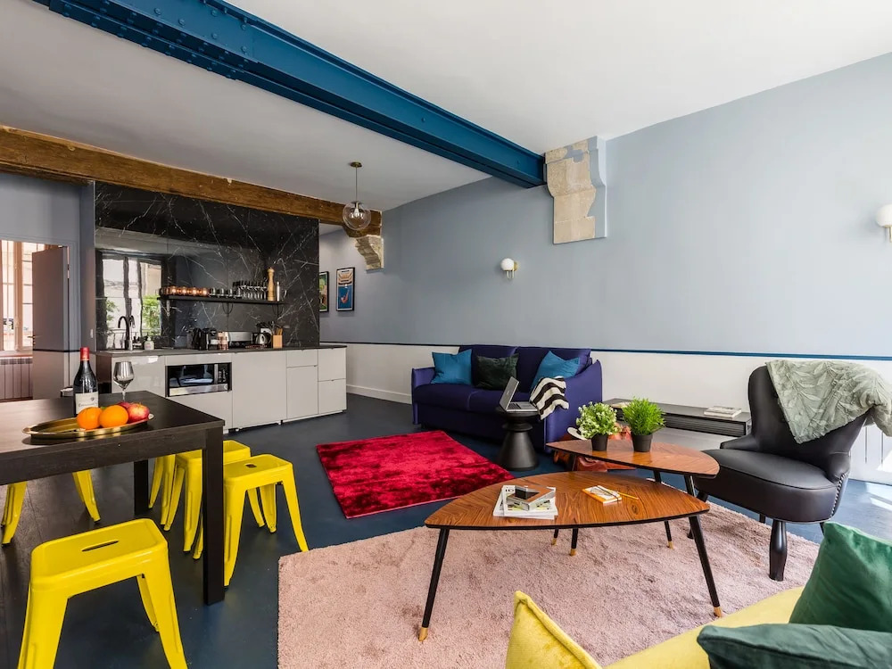 Luxury 3 Bedroom 2 Bathroom Loft - Louvre Museum