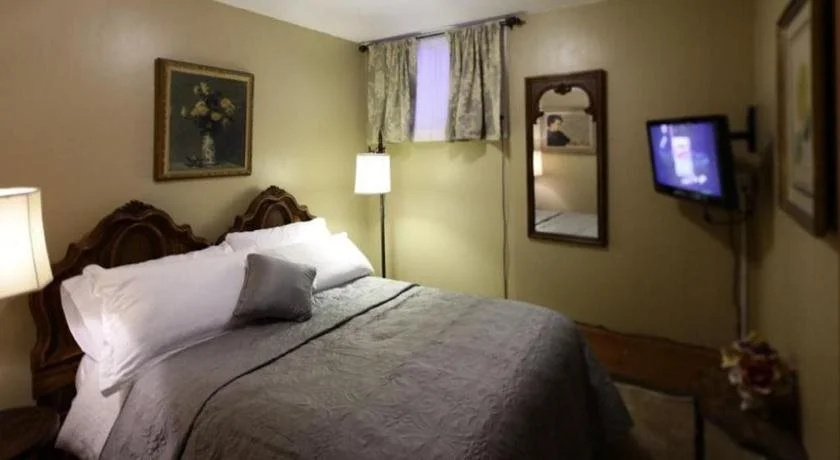 The Twilight Lodge