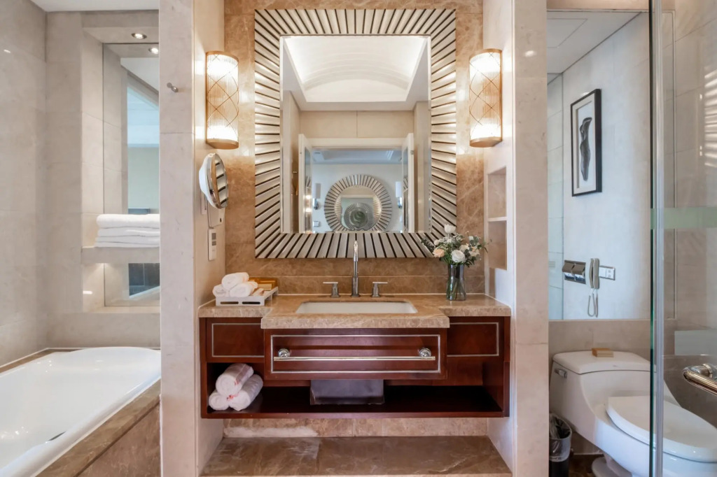 Qingdao Seaview Garden Hotel
