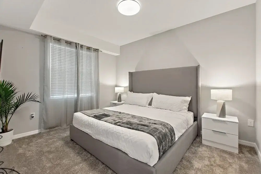 Sweet Suite Sleeps 6 Storey Lake by Shine Villas apts