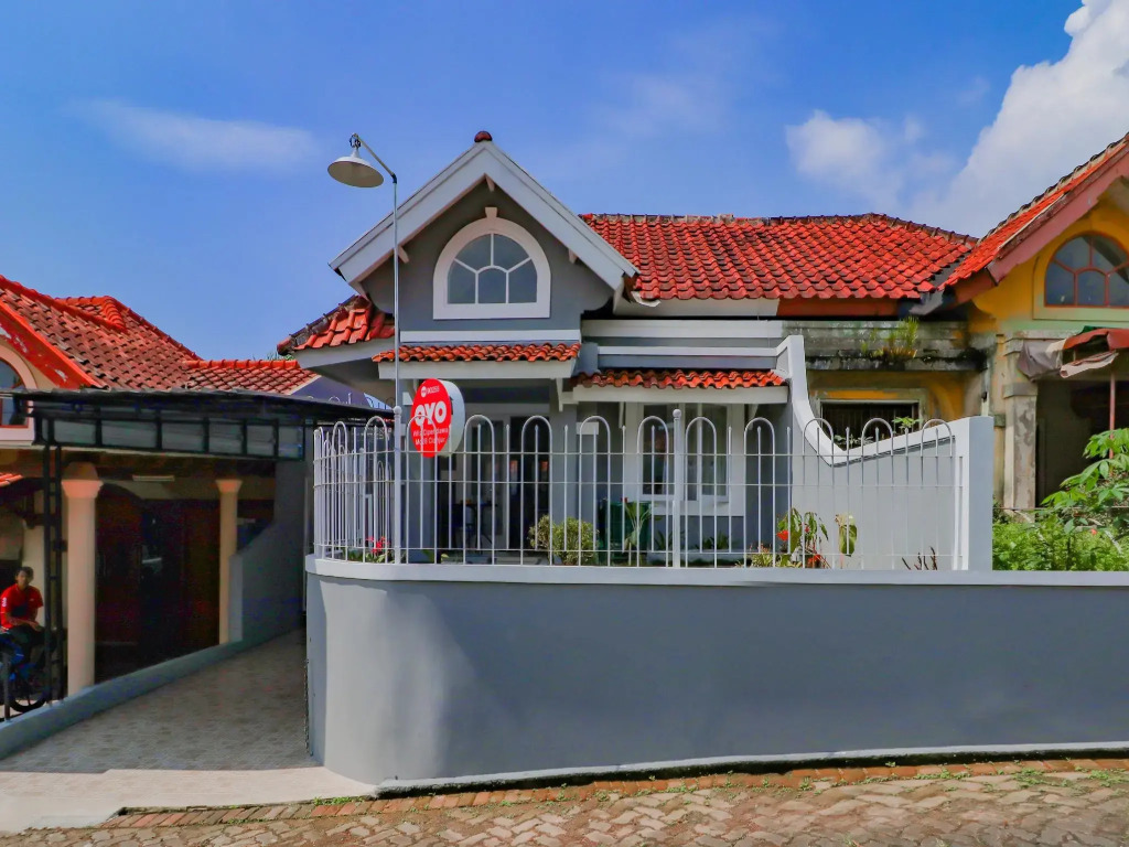 Villa Cipendawa Md28 Cianjur by OYO Rooms