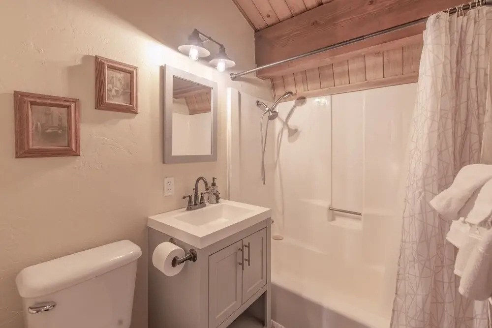 2194-conklin Base Camp Chalet 3 Bedroom Home by Redawning