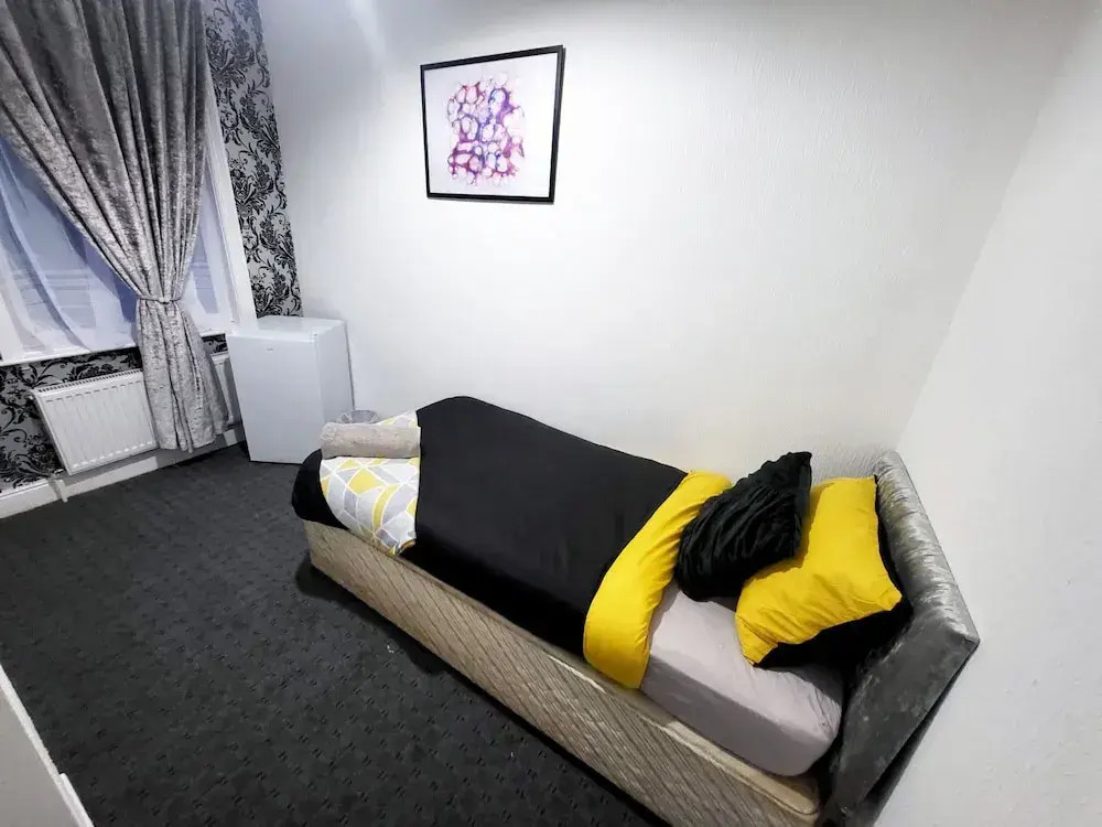 Comfortable Stay - Ivor St