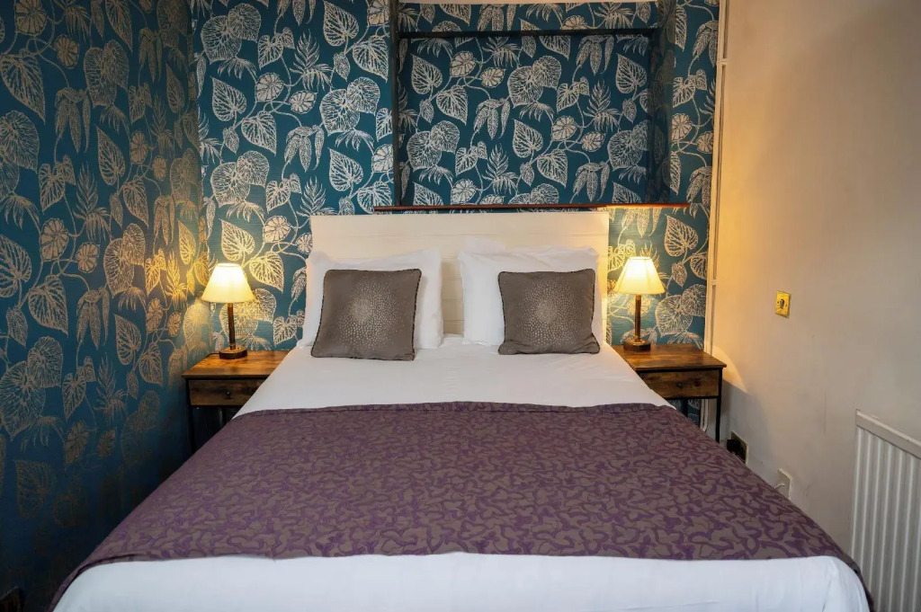 Cross Hands Hotel by Greene King Inns