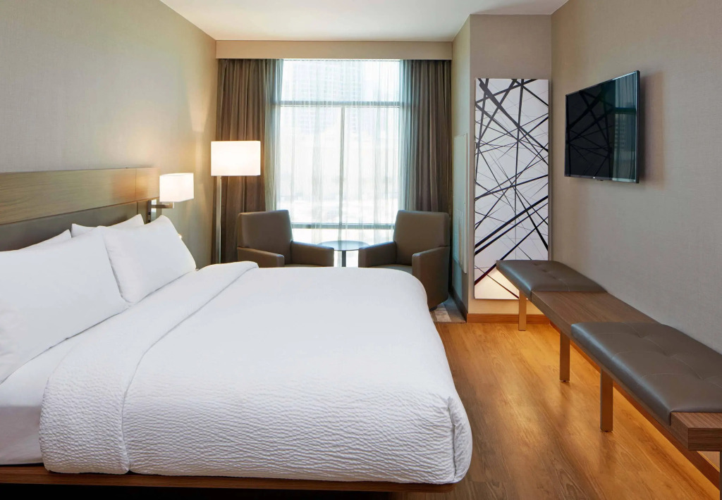 AC Hotel by Marriott Atlanta Buckhead at Phipps Plaza