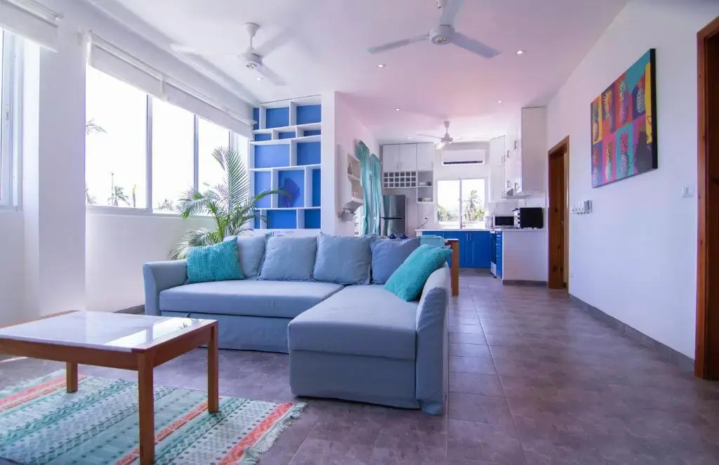 Private Rooftop Patio 2 Bedroom Apartment