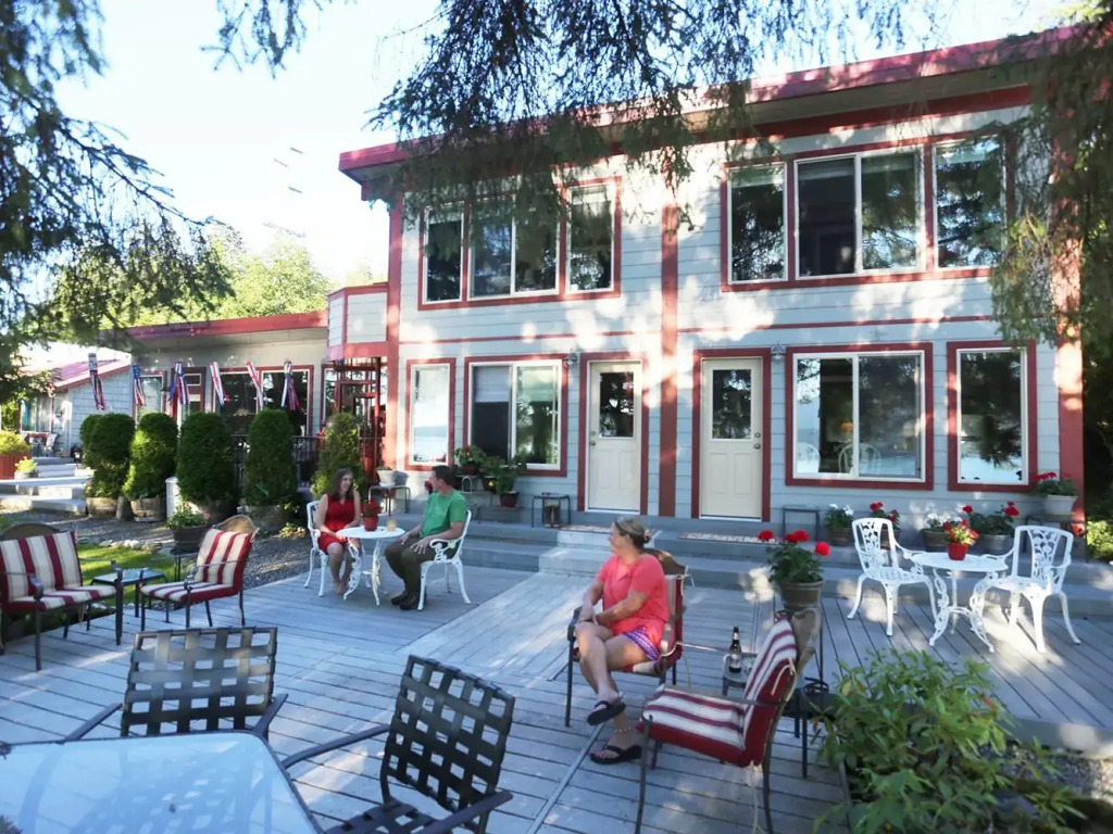 Black Bear Inn