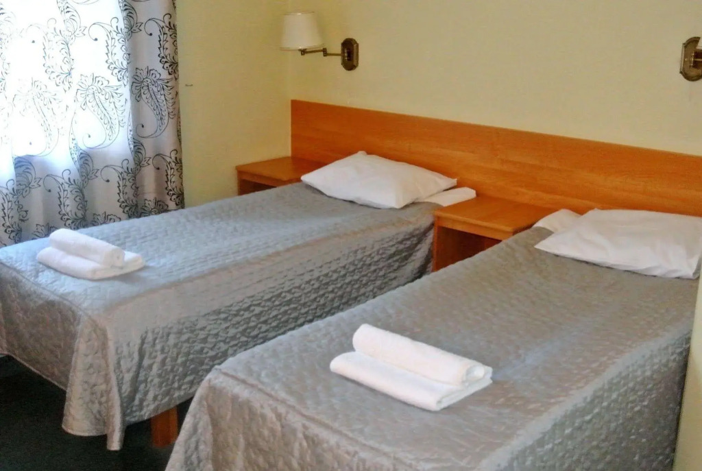 Hotel Yes