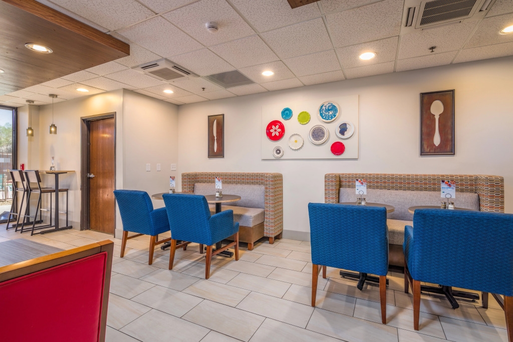 Holiday Inn Express Phoenix-Airport/University Drive by IHG