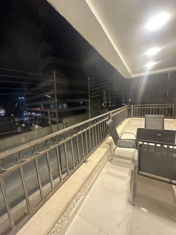 JRE Cozy Home Near All Services 20