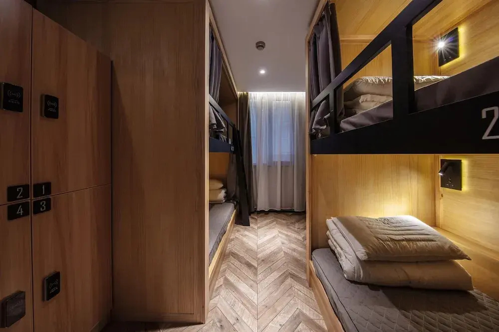 Iforest Hostel - Jing'an Temple Metro Station