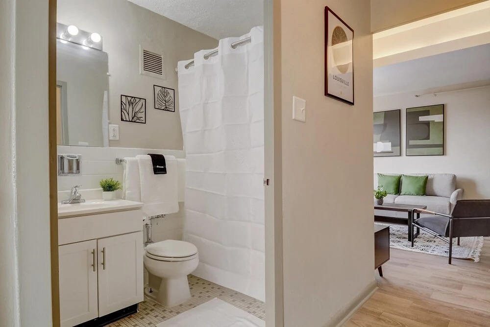 FRONTDESK Vue at 3rd St Apts Downtown Louisville