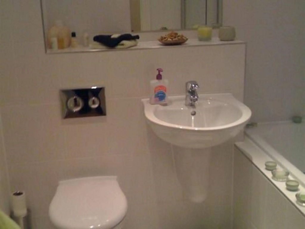 Apple House Guesthouse Heathrow Airport