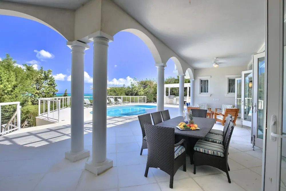 Cobalt Villa - Four Bedroom Home