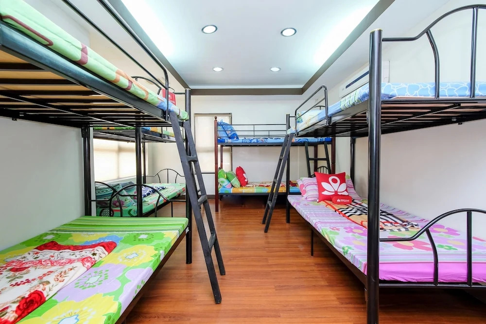 ZEN Hostel Quirino Ave. Malate