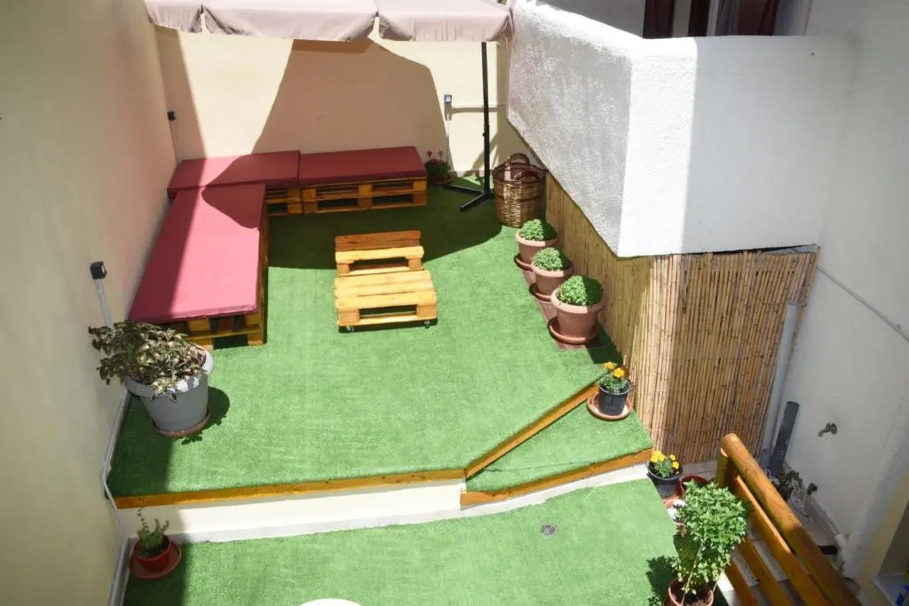 Little Yard Studios & Apartments #1