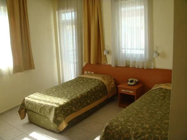 Guler Hotel	