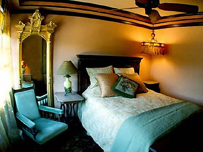 Cooperage Inn