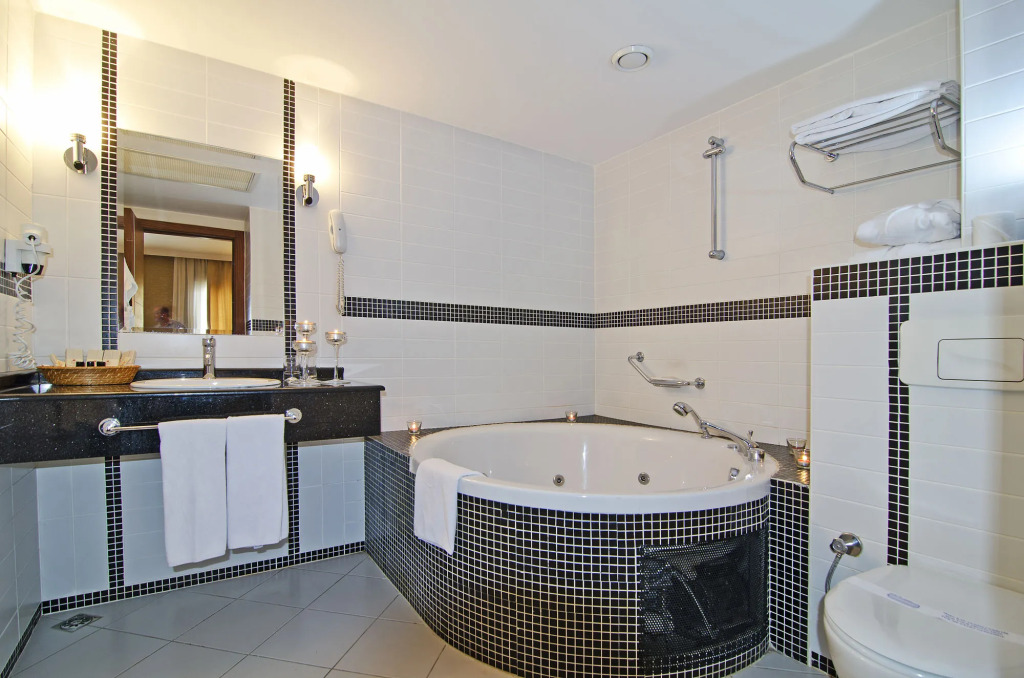 Midas Hotel