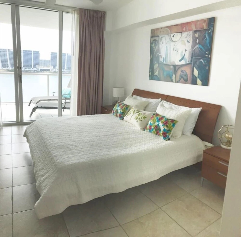 Le Marina Bay 1003 - Condo 6 People, Sunny Isles