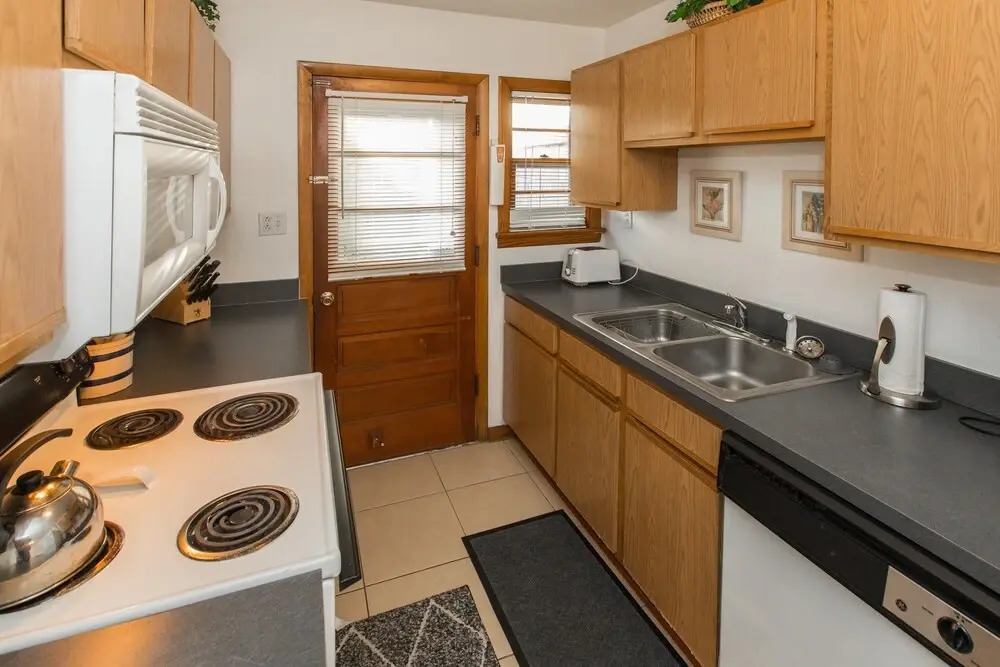 Anchors Away 3 Bedrooms 1.5 Bathroom Cottage