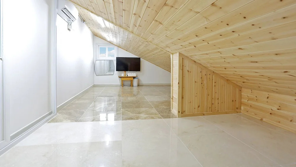 Gangneung Buchaegil Motel and Pension