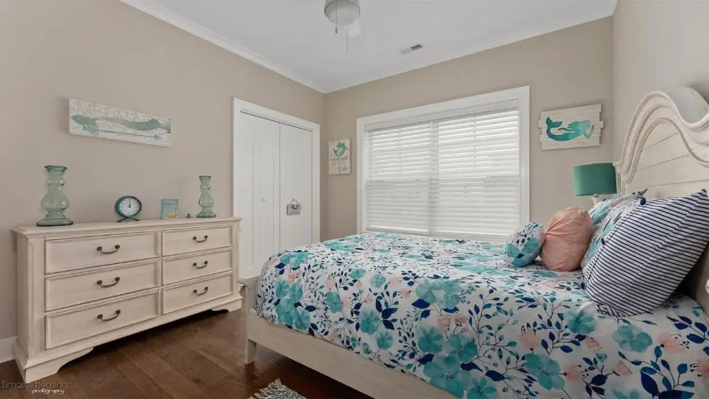 Residence 201N At The Sandcastle Condominiums