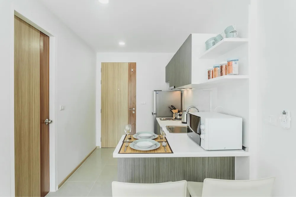 Condo in Kata in Ozone - Unit A506